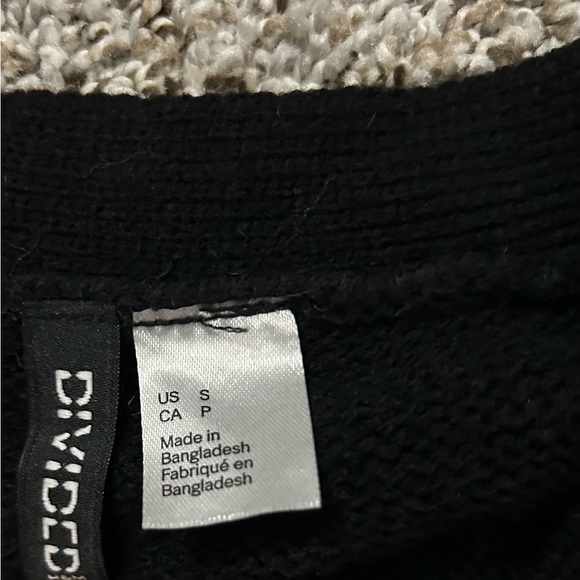 H&M cardigan - Picture 2 of 2